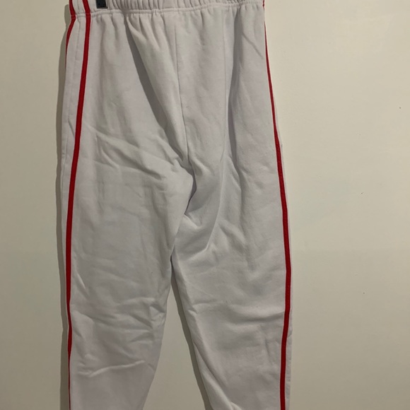 White & red sweatpants - Picture 2 of 4